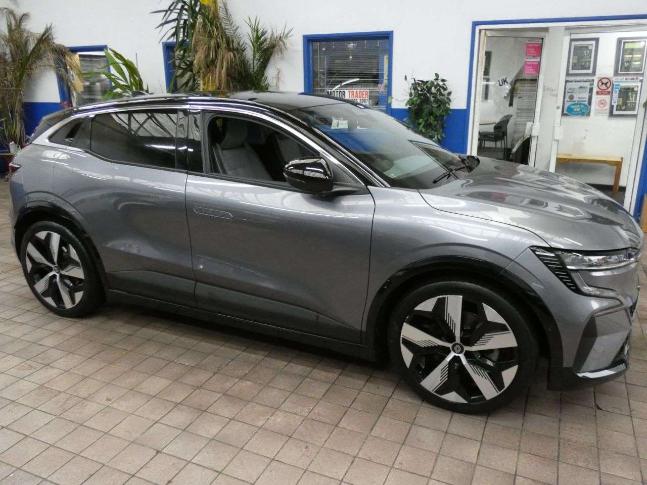 2024 RENAULT MEGANE E-TECH 2024 RENAULT MEGANE E-TECH