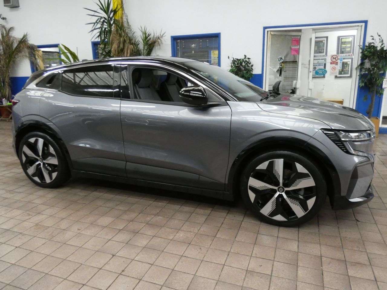 2024 RENAULT MEGANE E-TECH 2024 RENAULT MEGANE E-TECH