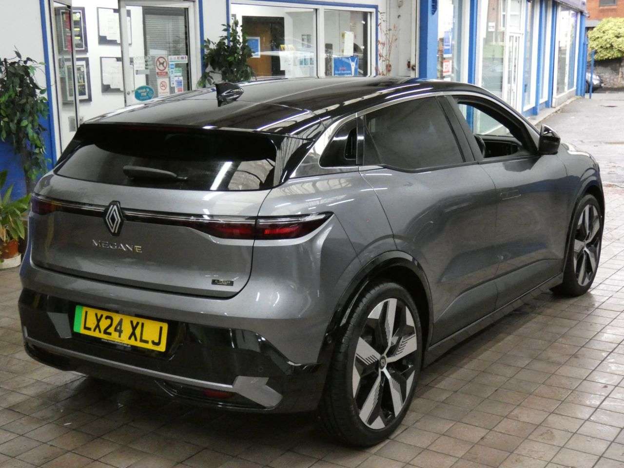 2024 RENAULT MEGANE E-TECH 2024 RENAULT MEGANE E-TECH