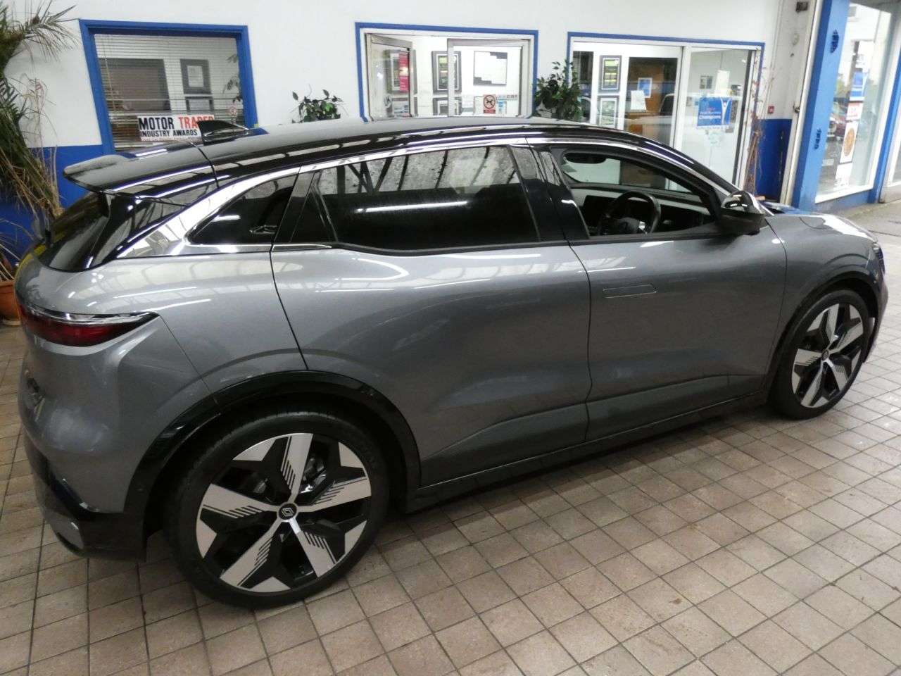 2024 RENAULT MEGANE E-TECH 2024 RENAULT MEGANE E-TECH