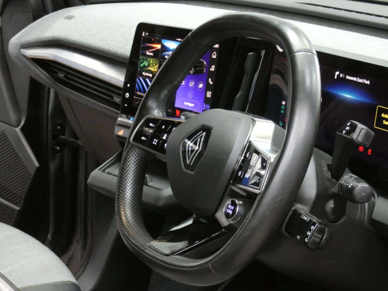 2024 RENAULT MEGANE E-TECH 2024 RENAULT MEGANE E-TECH