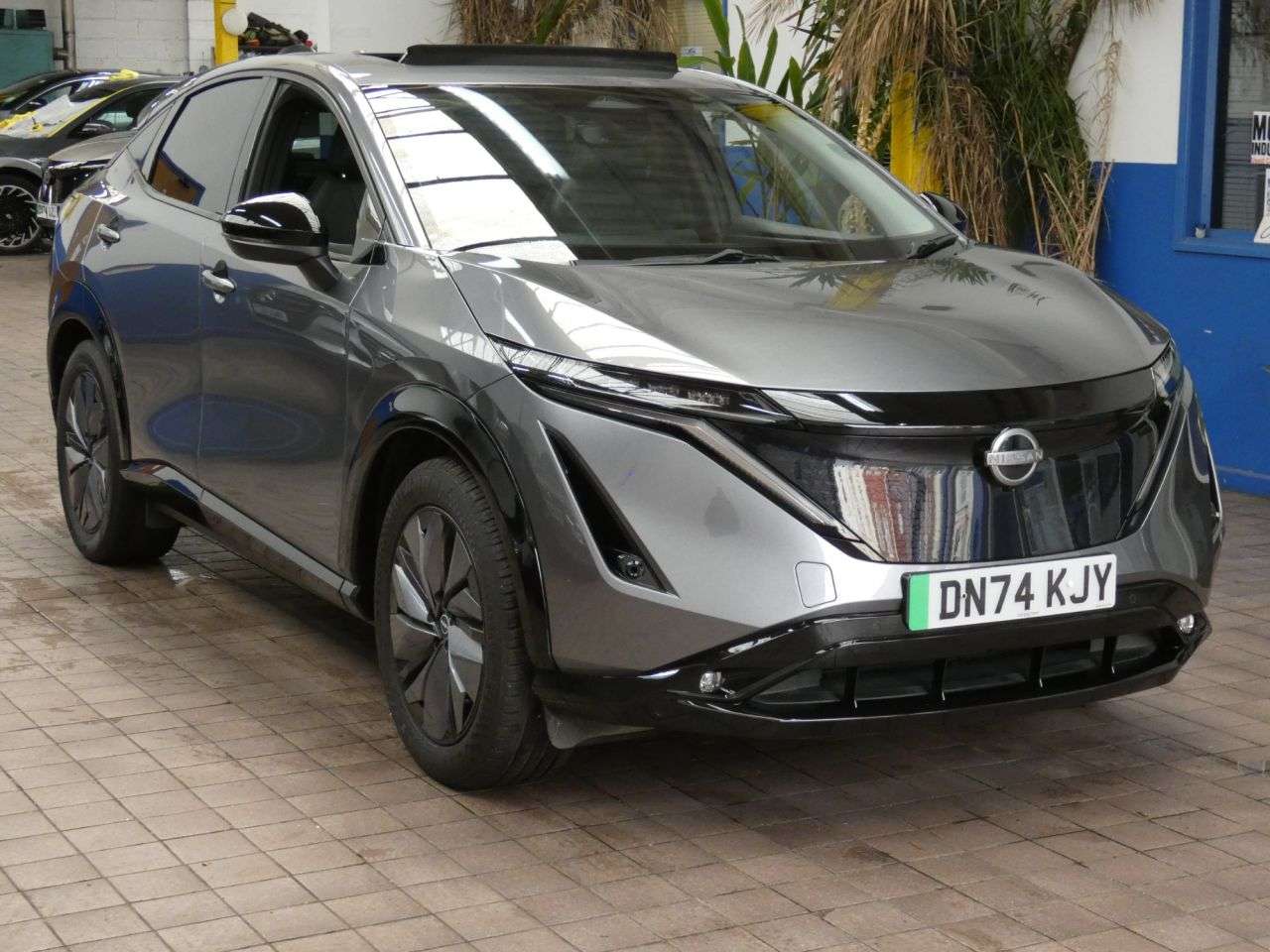 A 2024 NISSAN ARIYA 87kWh Advance SUV 5dr Electric Auto e-4ORCE 22kW Charger (306 ps) GENUINE L A 2024 NISSAN ARIYA 87kWh Advance SUV 5dr Electric Auto e-4ORCE 22kW Charger (306 ps) GENUINE L