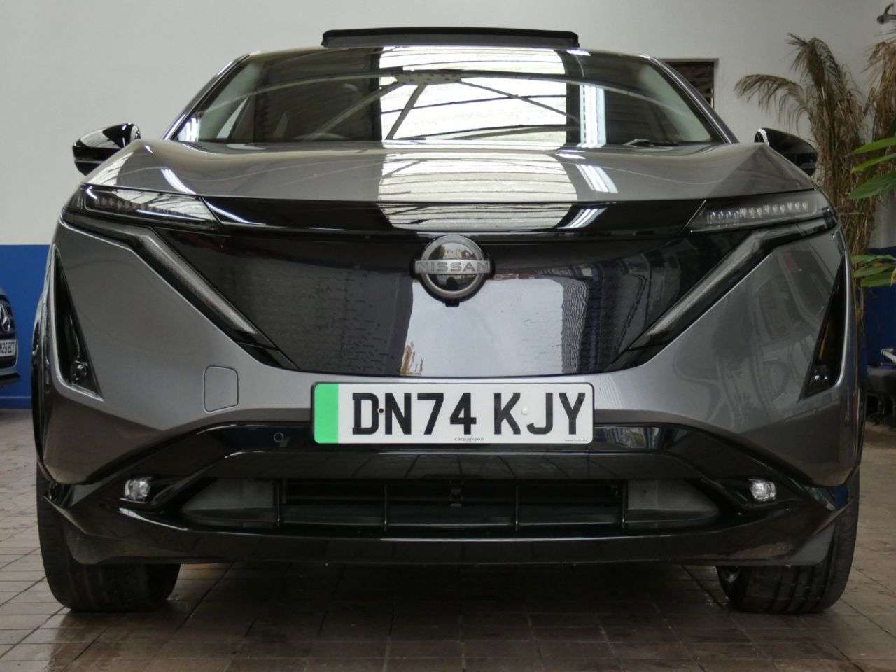 A 2024 NISSAN ARIYA 87kWh Advance SUV 5dr Electric Auto e-4ORCE 22kW Charger (306 ps) GENUINE L A 2024 NISSAN ARIYA 87kWh Advance SUV 5dr Electric Auto e-4ORCE 22kW Charger (306 ps) GENUINE L