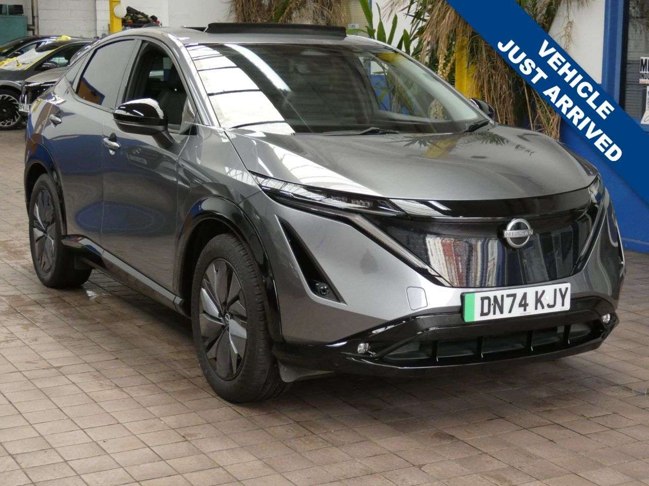 A 2024 NISSAN ARIYA 87kWh Advance SUV 5dr Electric Auto e-4ORCE 22kW Charger (306 ps) GENUINE L A 2024 NISSAN ARIYA 87kWh Advance SUV 5dr Electric Auto e-4ORCE 22kW Charger (306 ps) GENUINE L