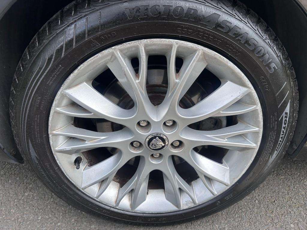 2012 JAGUAR XF 2012 JAGUAR XF