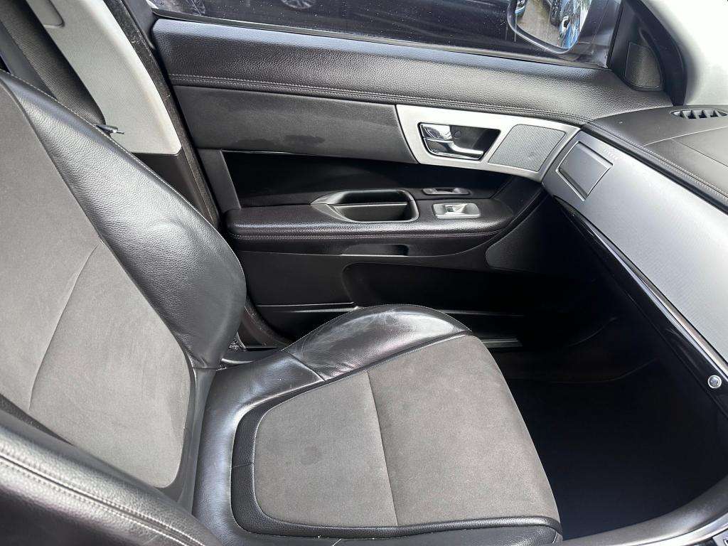 2012 JAGUAR XF 2012 JAGUAR XF