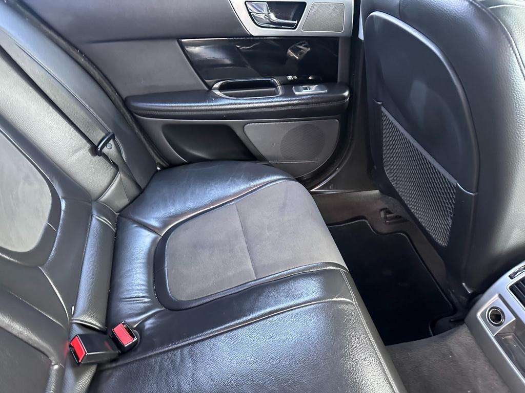 2012 JAGUAR XF 2012 JAGUAR XF