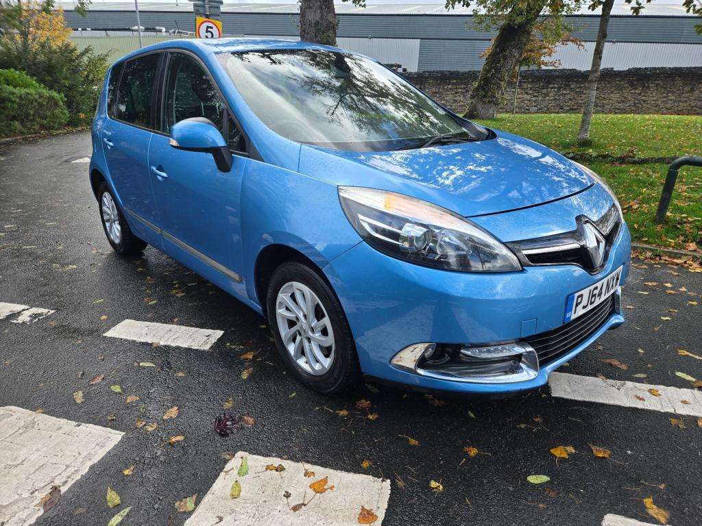 Check out this Renault Scenic 2014 Diesel Manual