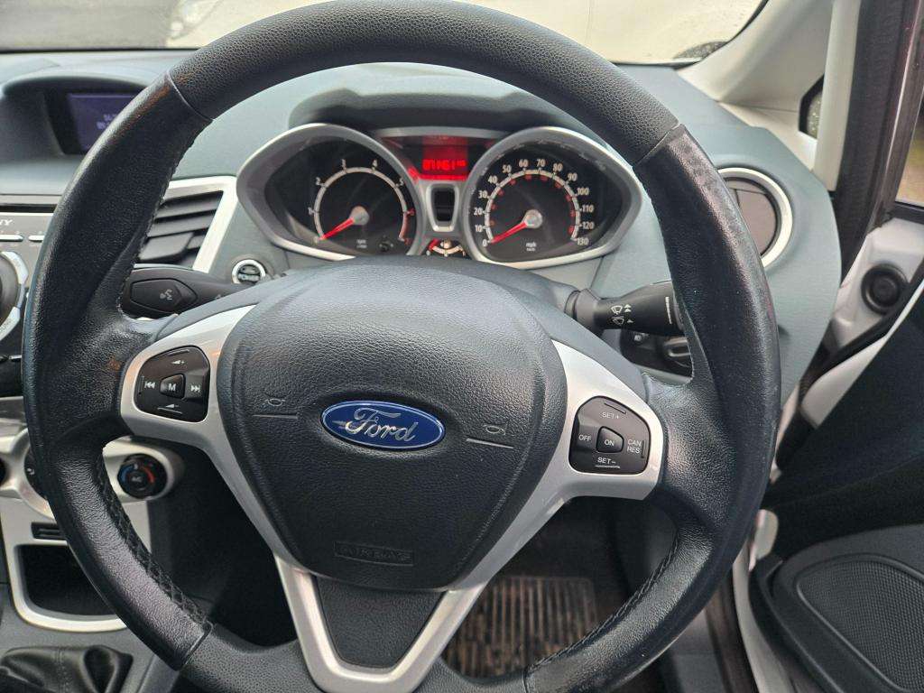 2010 FORD FIESTA 2010 FORD FIESTA