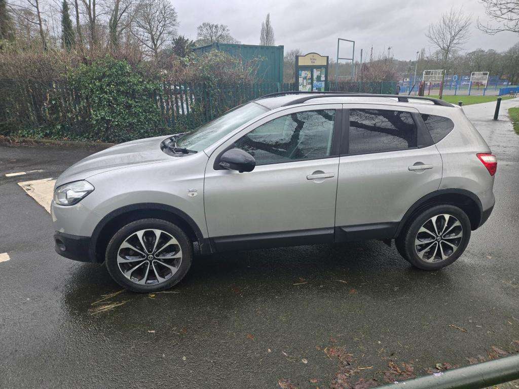 A 2013 NISSAN QASHQAI 360 Is Dci A 2013 NISSAN QASHQAI 360 Is Dci