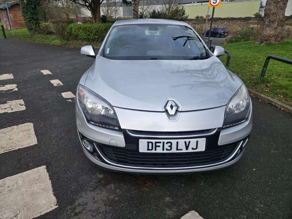 A 2013 RENAULT MEGANE Dynamique Tomtom Dci A 2013 RENAULT MEGANE Dynamique Tomtom Dci