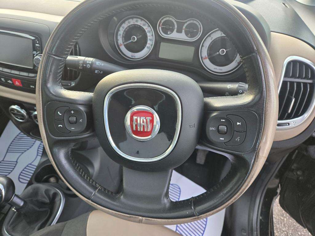 2015 FIAT 500L MPW 2015 FIAT 500L MPW