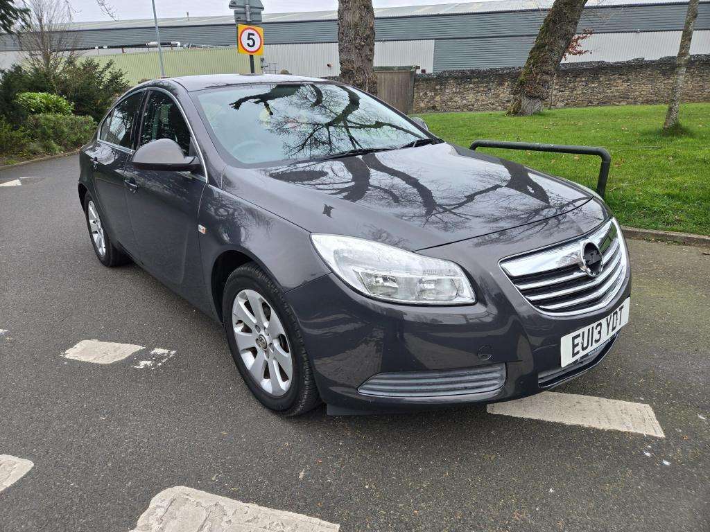 A 2013 VAUXHALL INSIGNIA Tech Line Cdti Ecoflex S/s A 2013 VAUXHALL INSIGNIA Tech Line Cdti Ecoflex S/s
