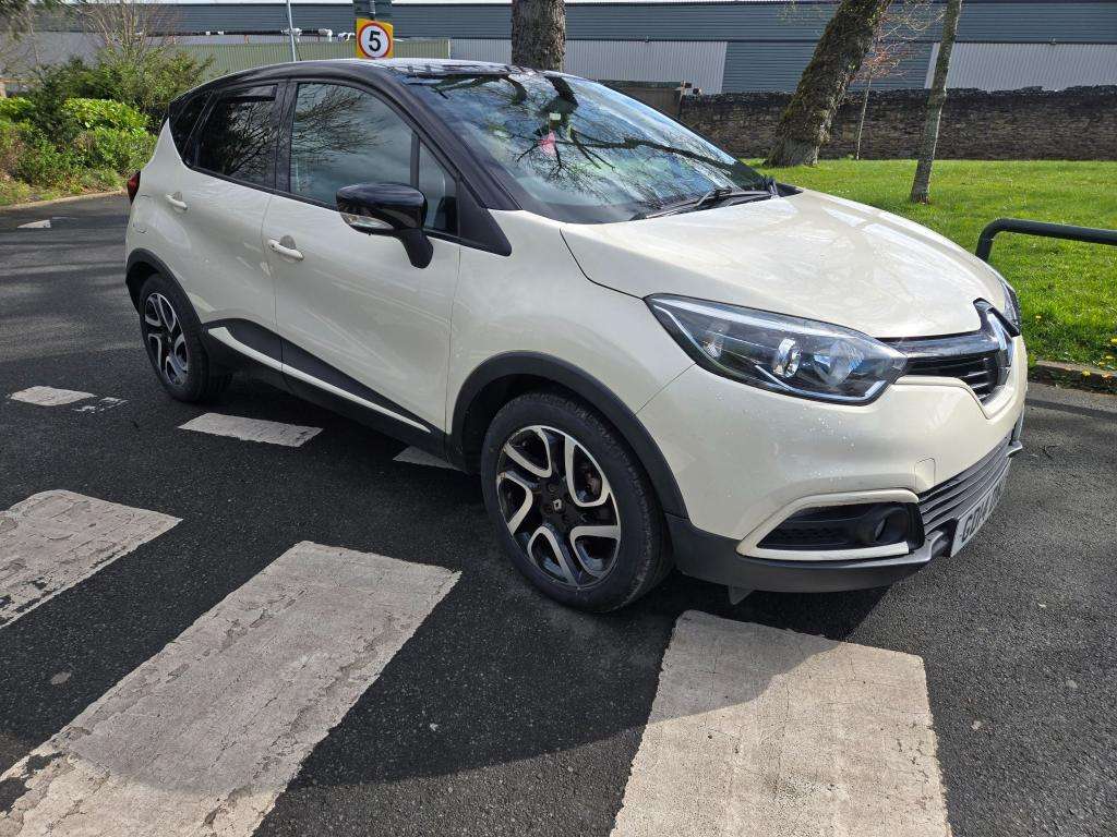 A 2014 RENAULT CAPTUR Dynamique S Medianav Dci Auto A 2014 RENAULT CAPTUR Dynamique S Medianav Dci Auto