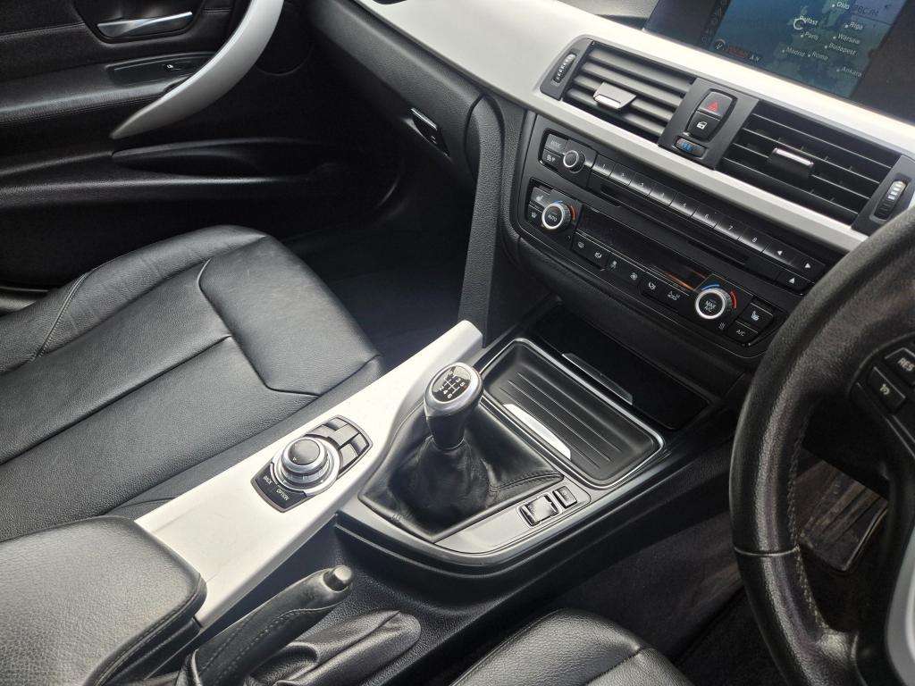 2013 BMW 3 SERIES 2013 BMW 3 SERIES