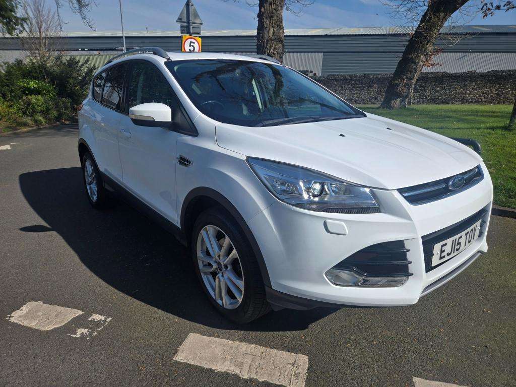 A 2015 FORD KUGA Titanium X A 2015 FORD KUGA Titanium X