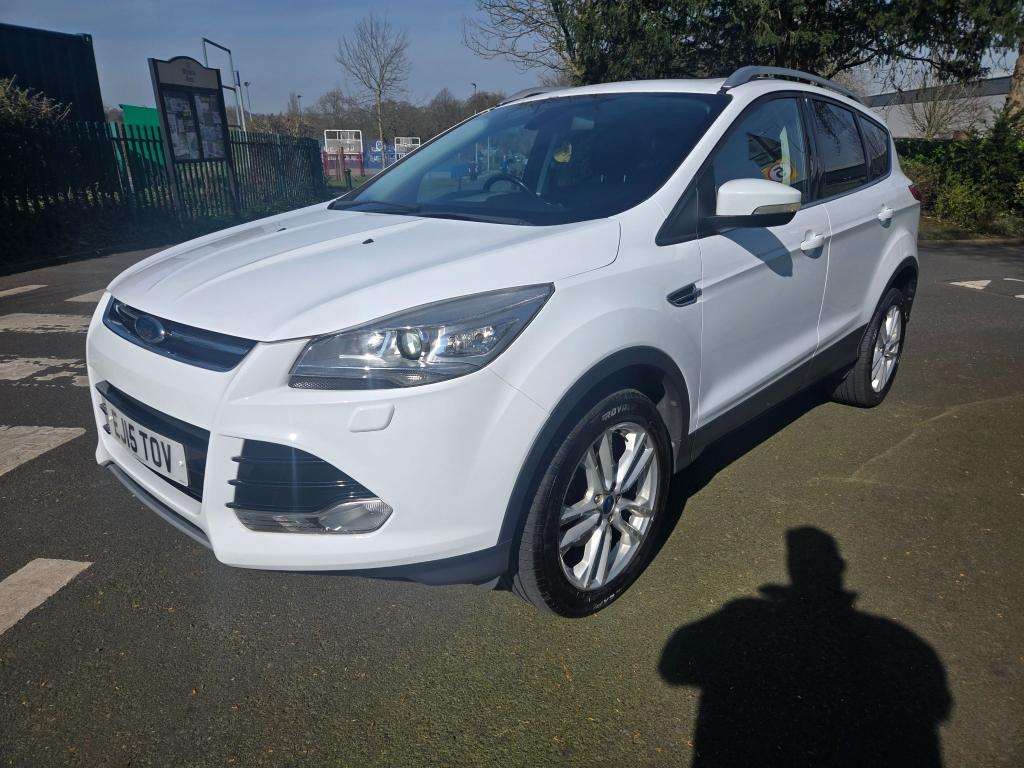A 2015 FORD KUGA Titanium X A 2015 FORD KUGA Titanium X