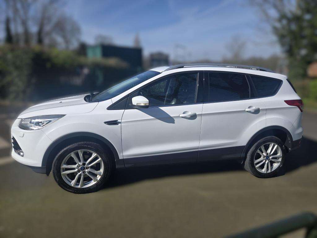 A 2015 FORD KUGA Titanium X A 2015 FORD KUGA Titanium X