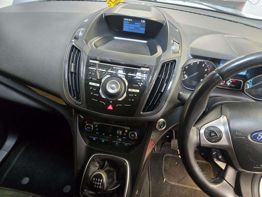 2015 FORD KUGA 2015 FORD KUGA