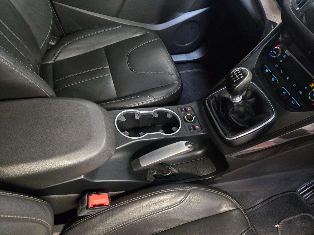 2015 FORD KUGA 2015 FORD KUGA