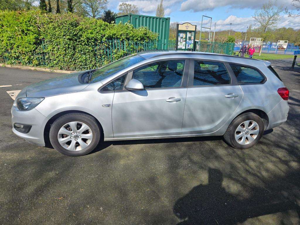 A 2015 VAUXHALL ASTRA Design Cdti Ecoflex S/s A 2015 VAUXHALL ASTRA Design Cdti Ecoflex S/s