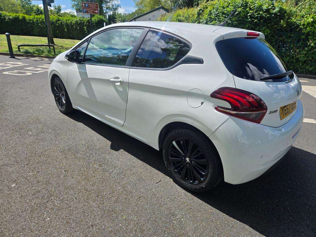 2017 PEUGEOT 208 2017 PEUGEOT 208