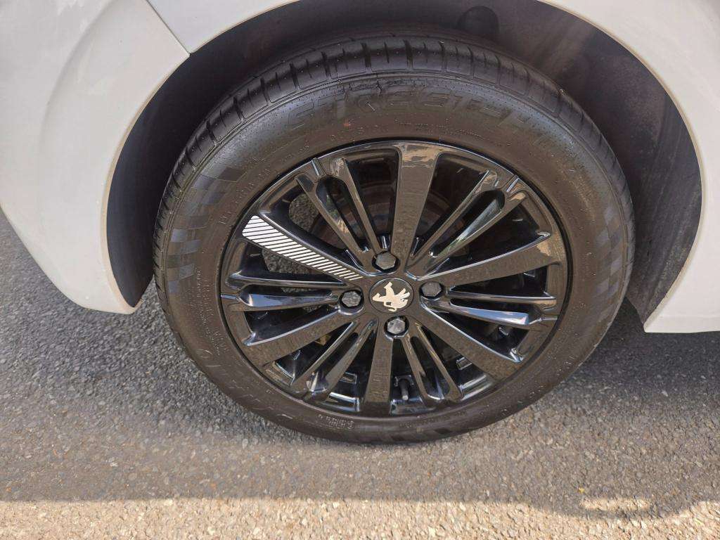 2017 PEUGEOT 208 2017 PEUGEOT 208