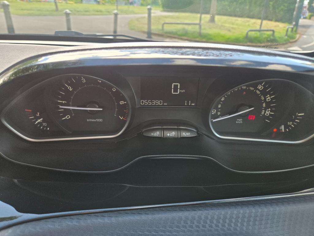 2017 PEUGEOT 208 2017 PEUGEOT 208