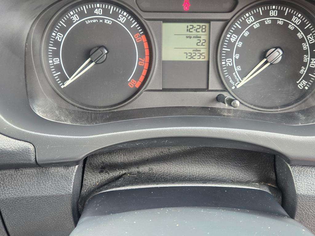 2009 SKODA FABIA 2009 SKODA FABIA