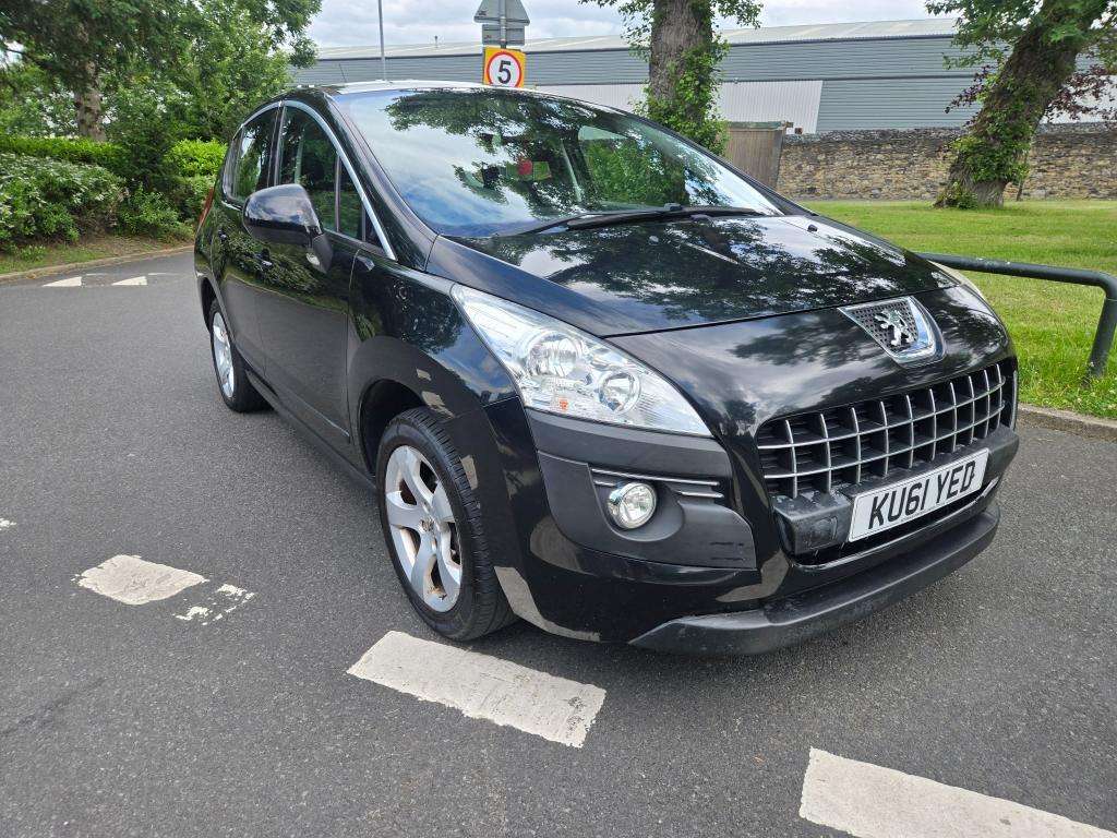 A 2011 PEUGEOT 3008 Sport Hdi A 2011 PEUGEOT 3008 Sport Hdi