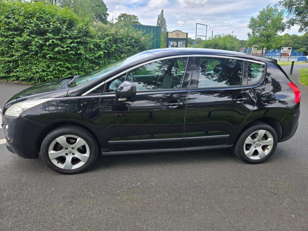 A 2011 PEUGEOT 3008 Sport Hdi A 2011 PEUGEOT 3008 Sport Hdi