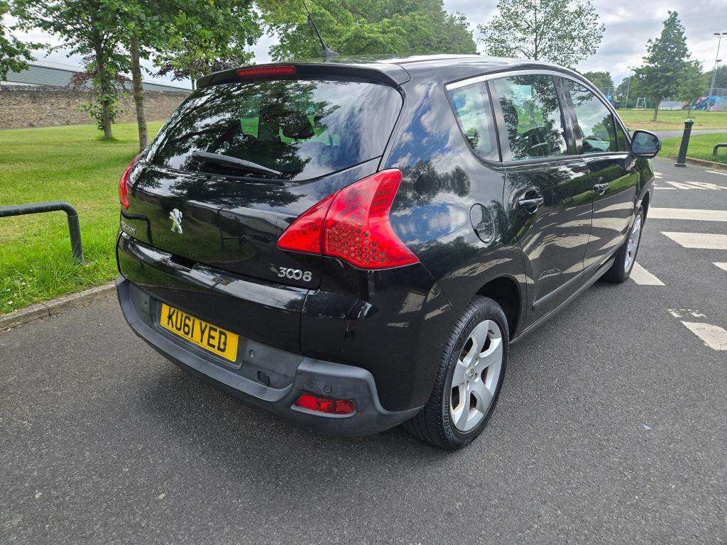 2011 PEUGEOT 3008 2011 PEUGEOT 3008