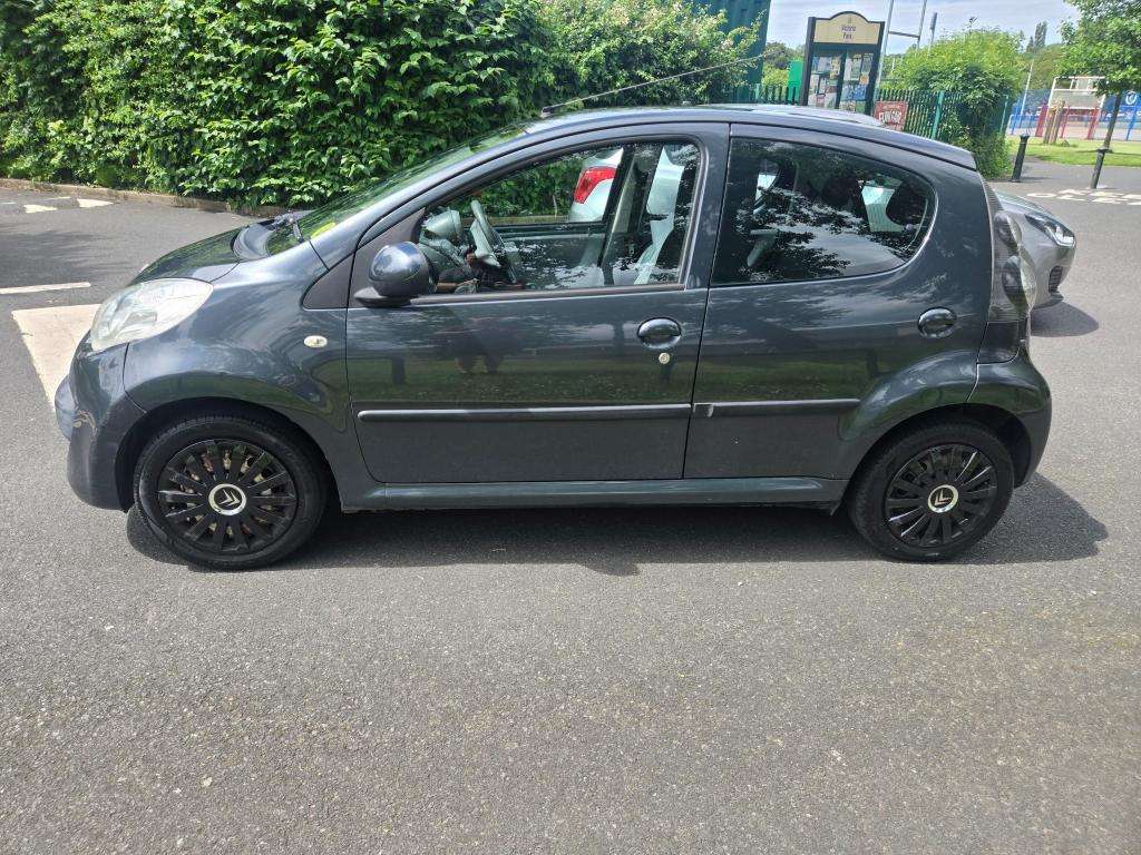 A 2006 CITROEN C1 Rhythm A 2006 CITROEN C1 Rhythm