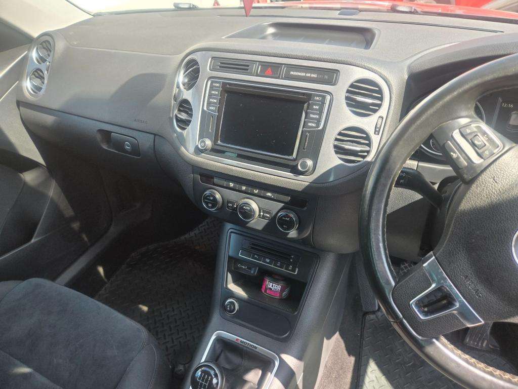 2015 VOLKSWAGEN TIGUAN 2015 VOLKSWAGEN TIGUAN