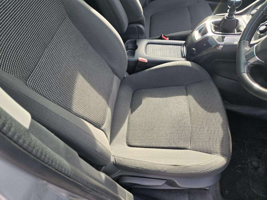 2014 PEUGEOT 5008 2014 PEUGEOT 5008
