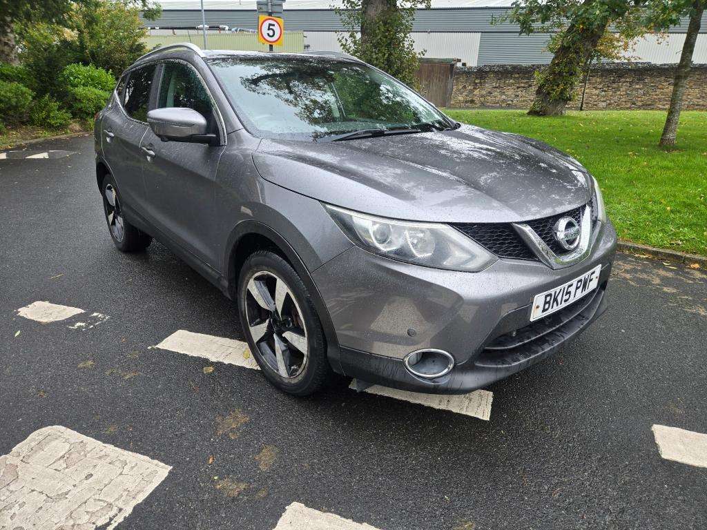 A 2015 NISSAN QASHQAI N-tec+ Dci A 2015 NISSAN QASHQAI N-tec+ Dci