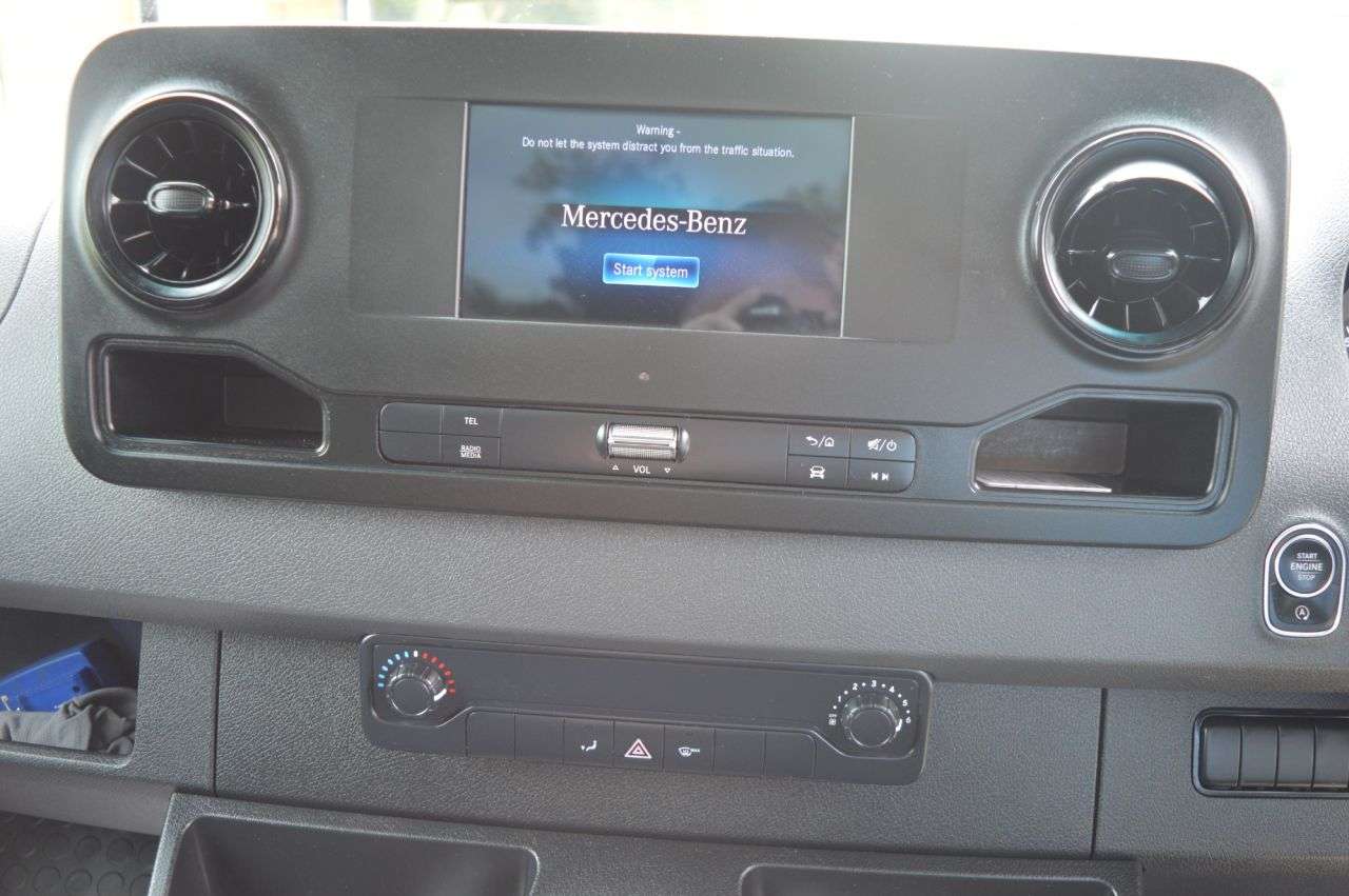 null MERCEDES-BENZ SPRINTER null MERCEDES-BENZ SPRINTER