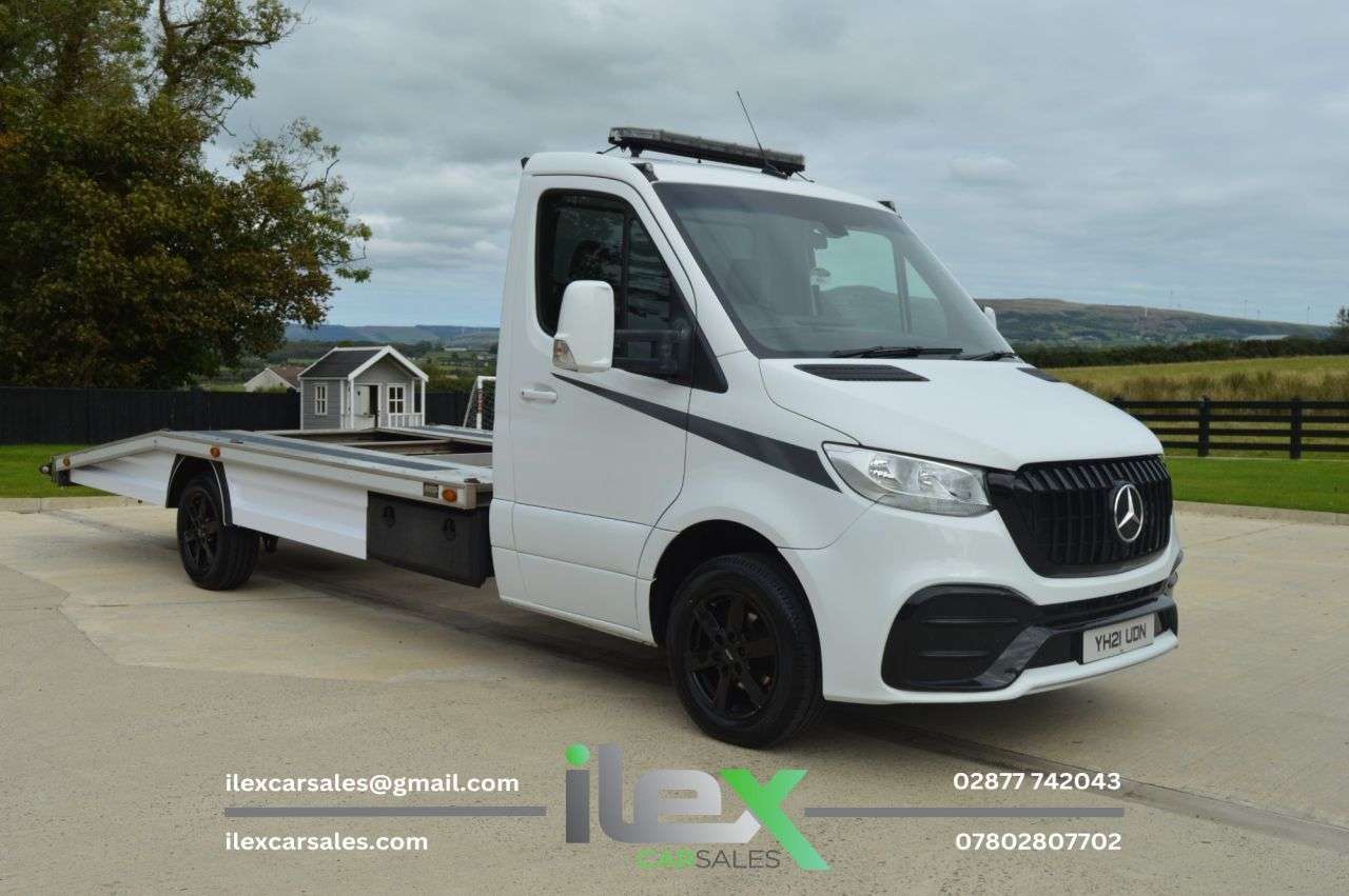 A null MERCEDES-BENZ SPRINTER 2.0 315 CDI Progressive Chassis Cab 2dr Diesel l RWD L2 Euro 6 (s/s) (150 p A null MERCEDES-BENZ SPRINTER 2.0 315 CDI Progressive Chassis Cab 2dr Diesel l RWD L2 Euro 6 (s/s) (150 p