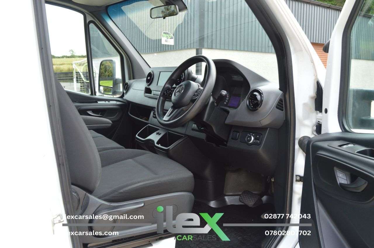 null MERCEDES-BENZ SPRINTER null MERCEDES-BENZ SPRINTER