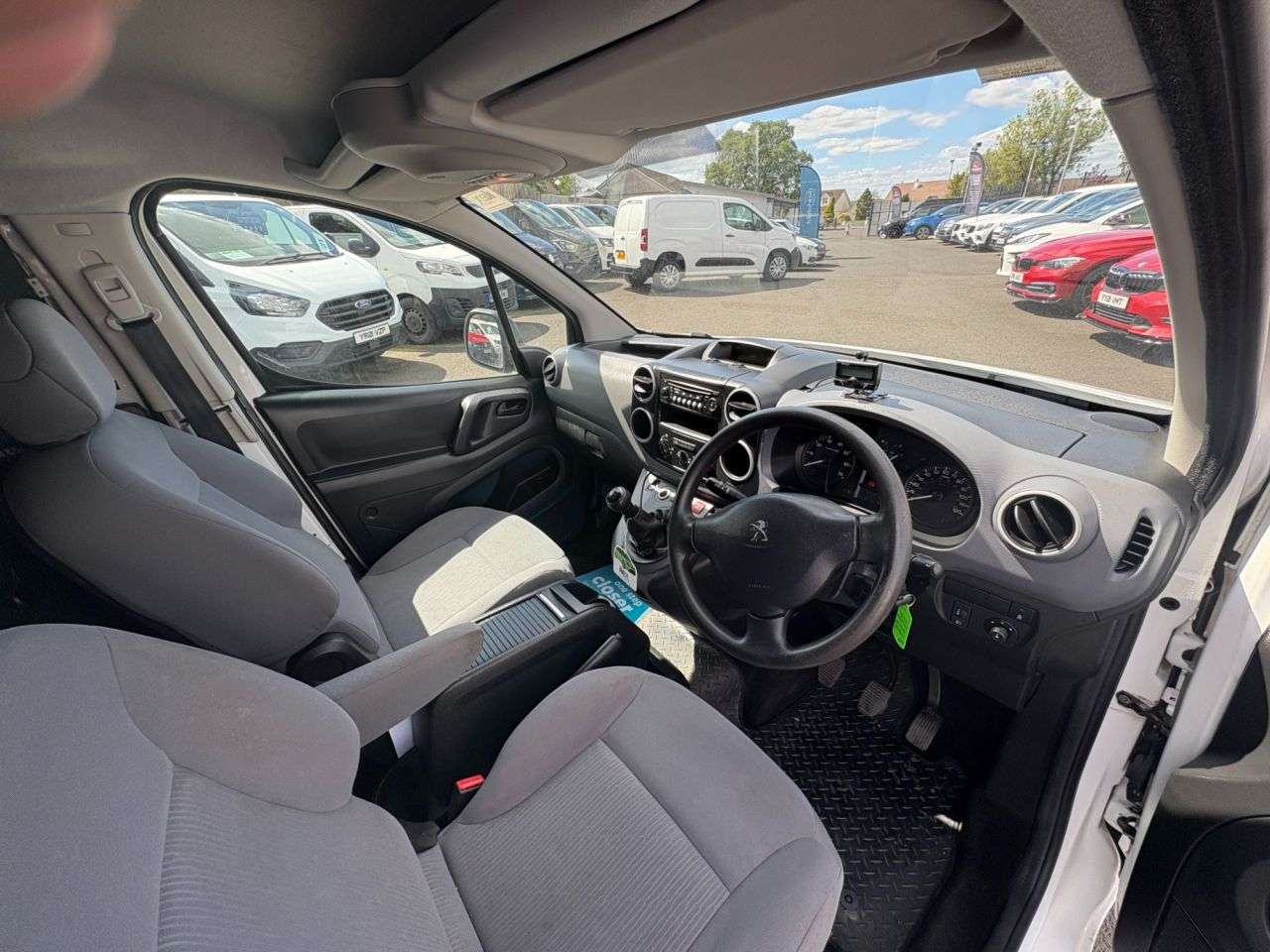 2015 PEUGEOT PARTNER 2015 PEUGEOT PARTNER