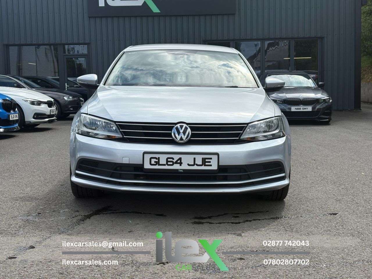 A 2014 VOLKSWAGEN JETTA 2.0 TDI BlueMotion Tech SE Saloon 4dr Diesel DSG Euro 6 (s/s) (110 ps) A 2014 VOLKSWAGEN JETTA 2.0 TDI BlueMotion Tech SE Saloon 4dr Diesel DSG Euro 6 (s/s) (110 ps)