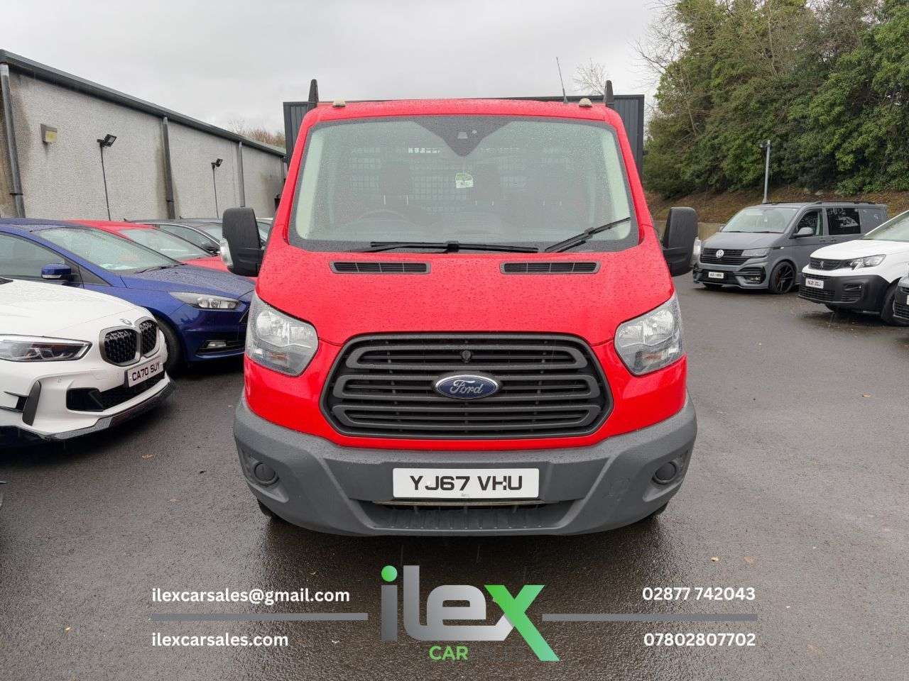 A 2017 FORD TRANSIT 2.0 350 EcoBlue Chassis Cab 2dr Diesel Manual RWD L2 H1 Euro 6 (DRW) (130 p A 2017 FORD TRANSIT 2.0 350 EcoBlue Chassis Cab 2dr Diesel Manual RWD L2 H1 Euro 6 (DRW) (130 p