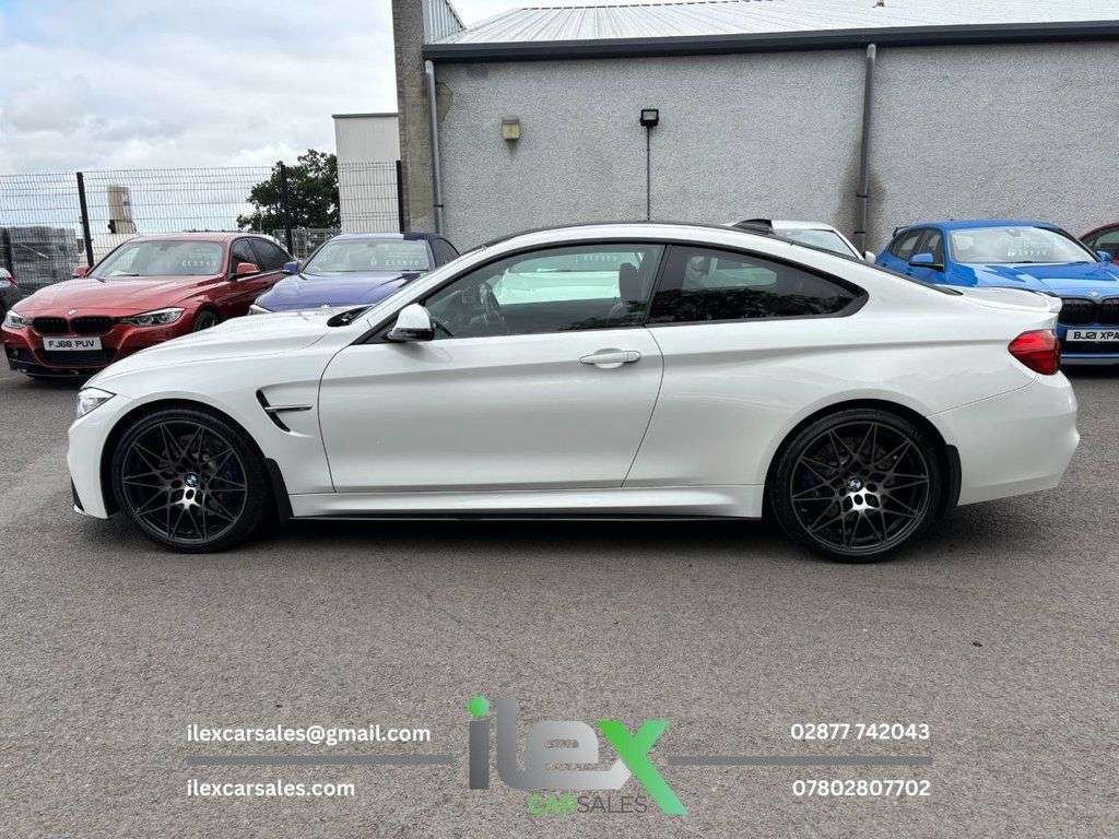 2015 BMW M4 2015 BMW M4