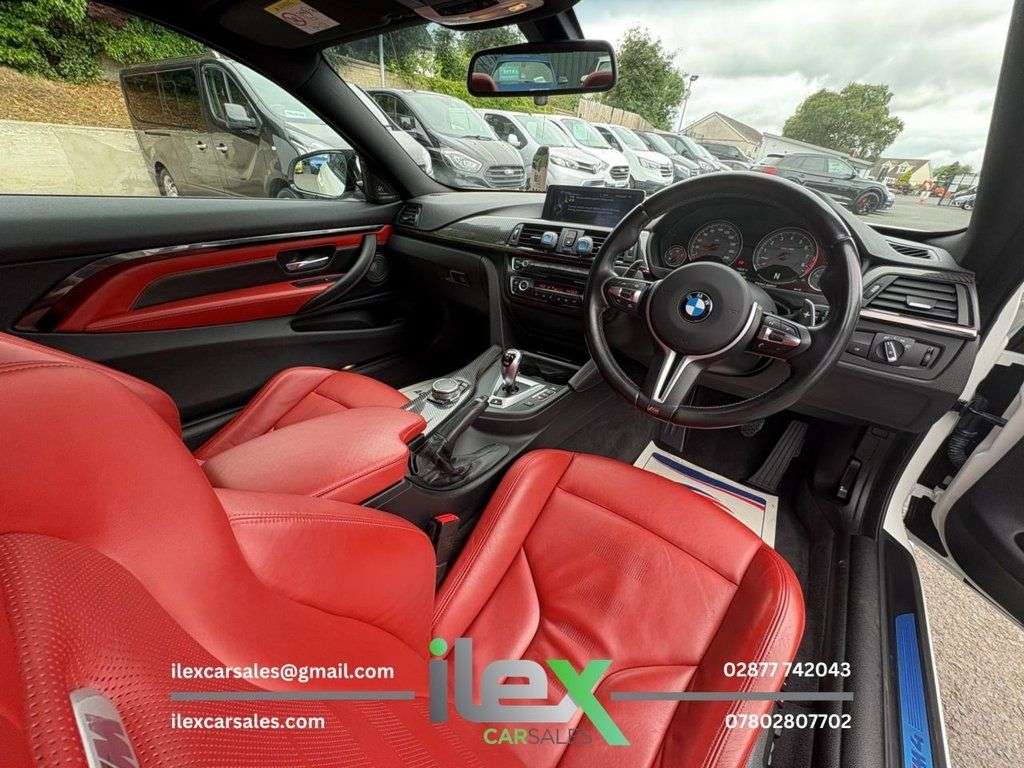 2015 BMW M4 2015 BMW M4