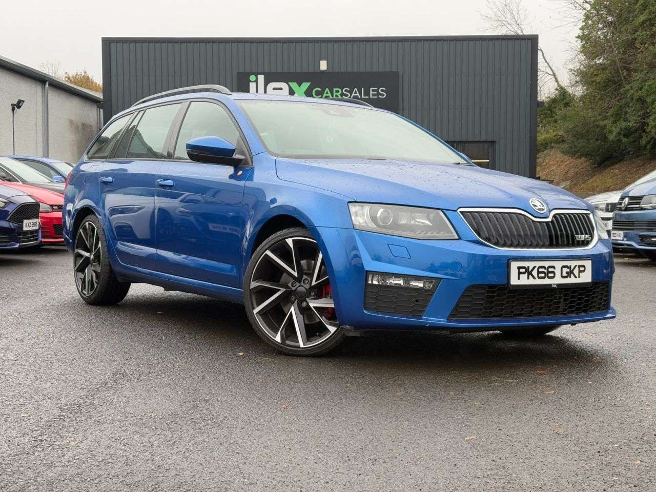 A 2016 SKODA OCTAVIA 2.0 TDI vRS Estate 5dr Diesel DSG Euro 6 (s/s) (SNav) (184 ps) 2.0 TDI DSG A 2016 SKODA OCTAVIA 2.0 TDI vRS Estate 5dr Diesel DSG Euro 6 (s/s) (SNav) (184 ps) 2.0 TDI DSG