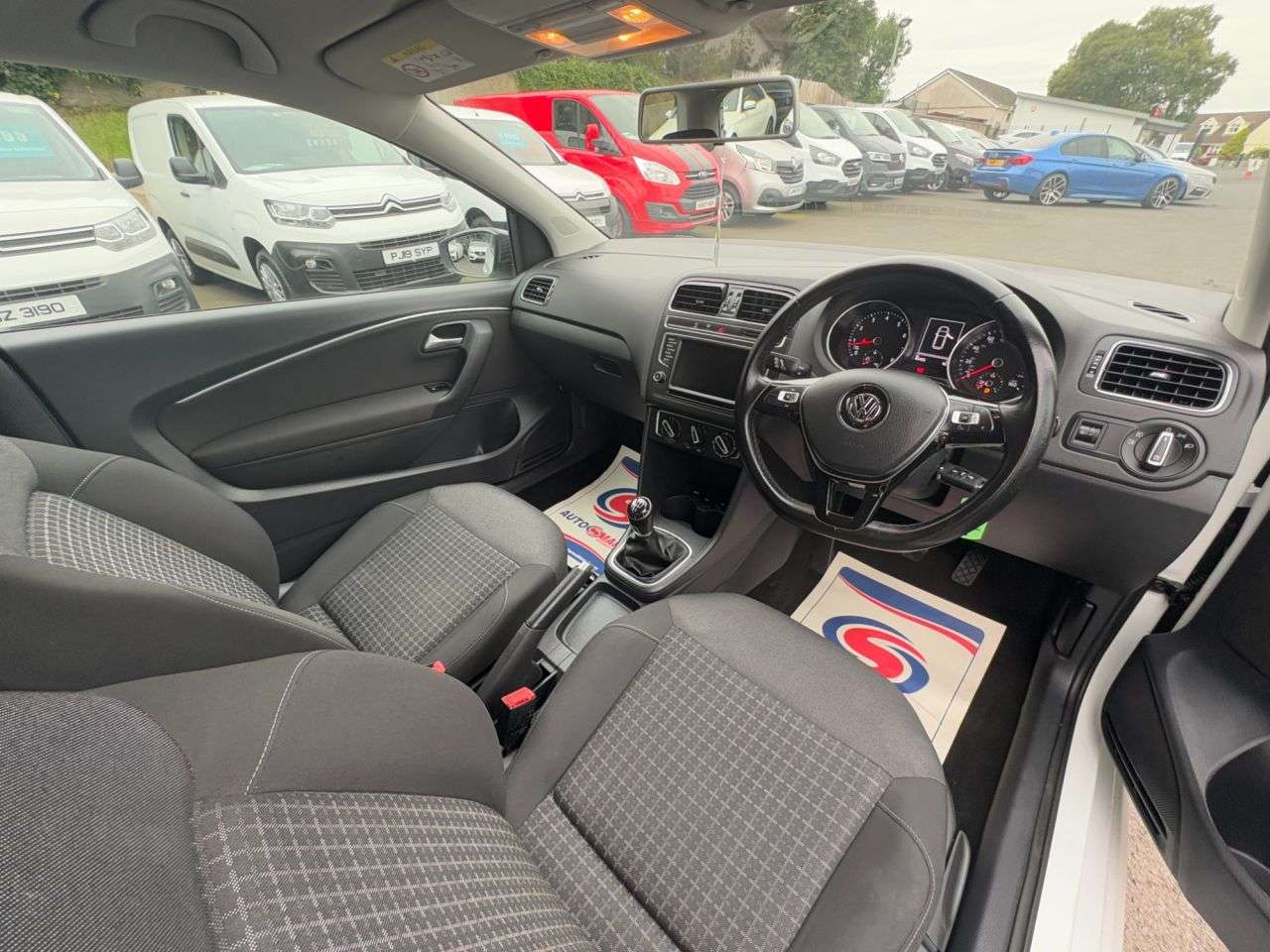 2015 VOLKSWAGEN POLO 2015 VOLKSWAGEN POLO