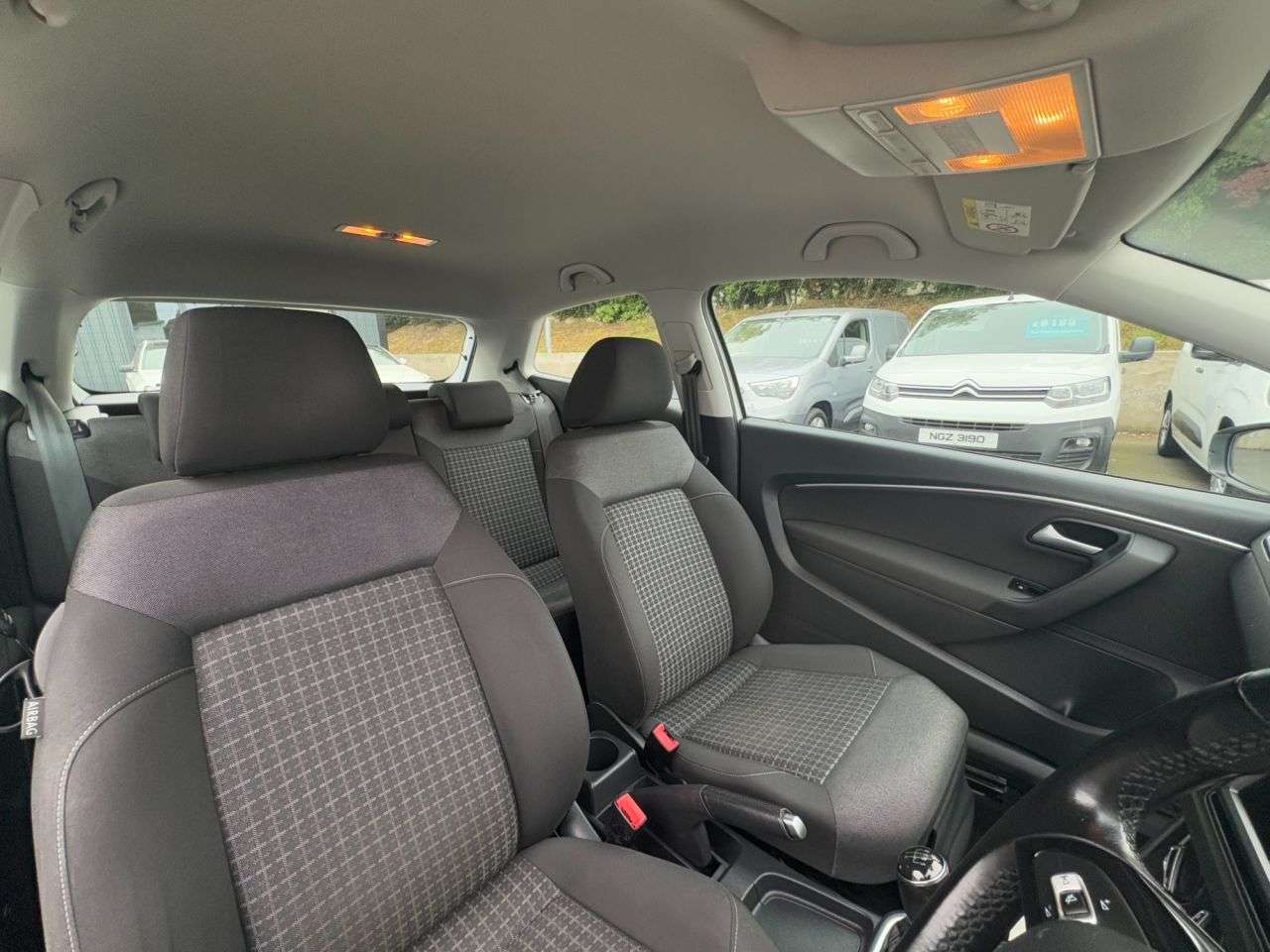 2015 VOLKSWAGEN POLO 2015 VOLKSWAGEN POLO