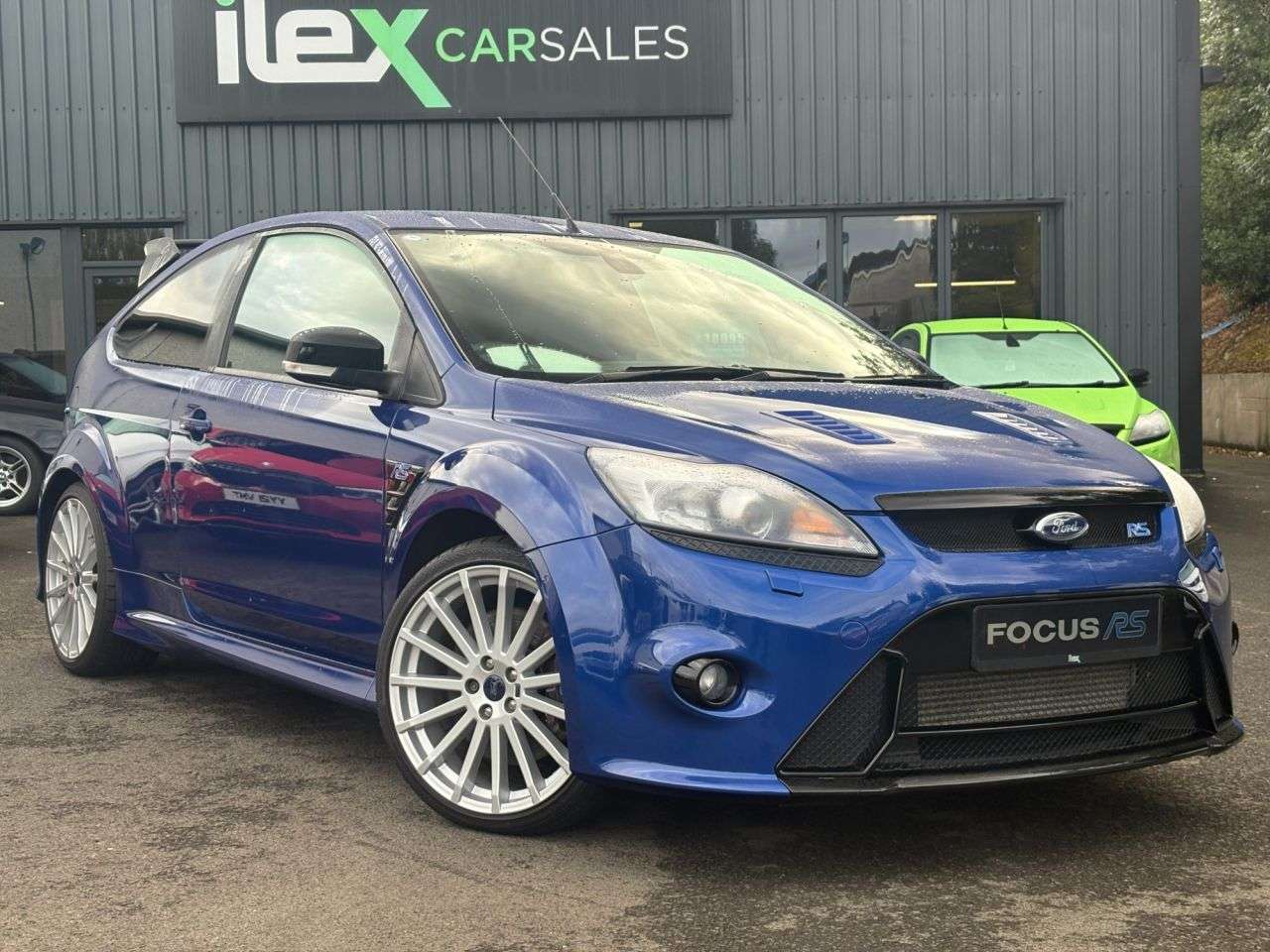 A 2010 FORD FOCUS RS A 2010 FORD FOCUS RS