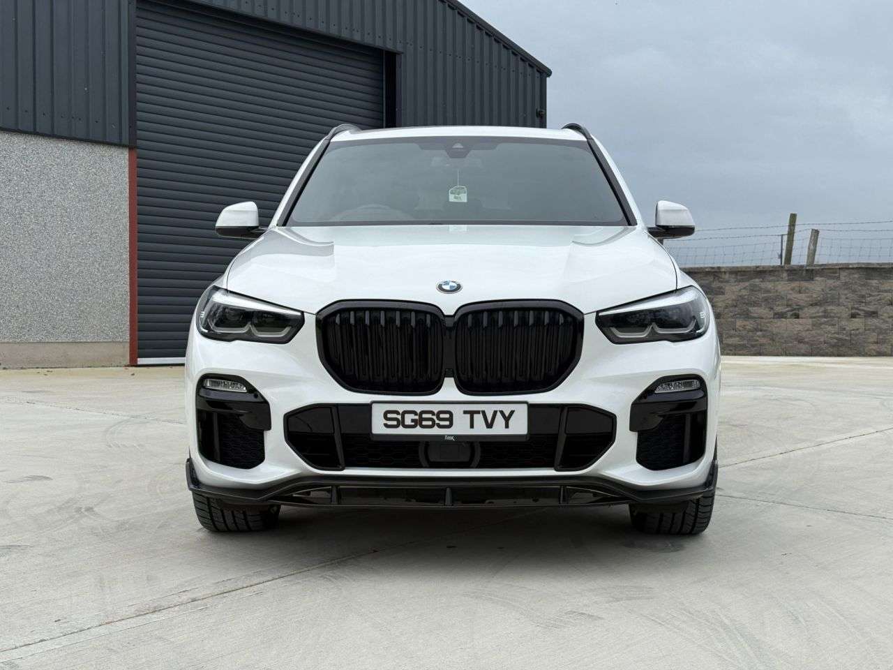 A 2019 BMW X5 3.0 30d M Sport SUV 5dr Diesel Auto xDrive Euro 6 (s/s) (265 ps) Power, Pre A 2019 BMW X5 3.0 30d M Sport SUV 5dr Diesel Auto xDrive Euro 6 (s/s) (265 ps) Power, Pre