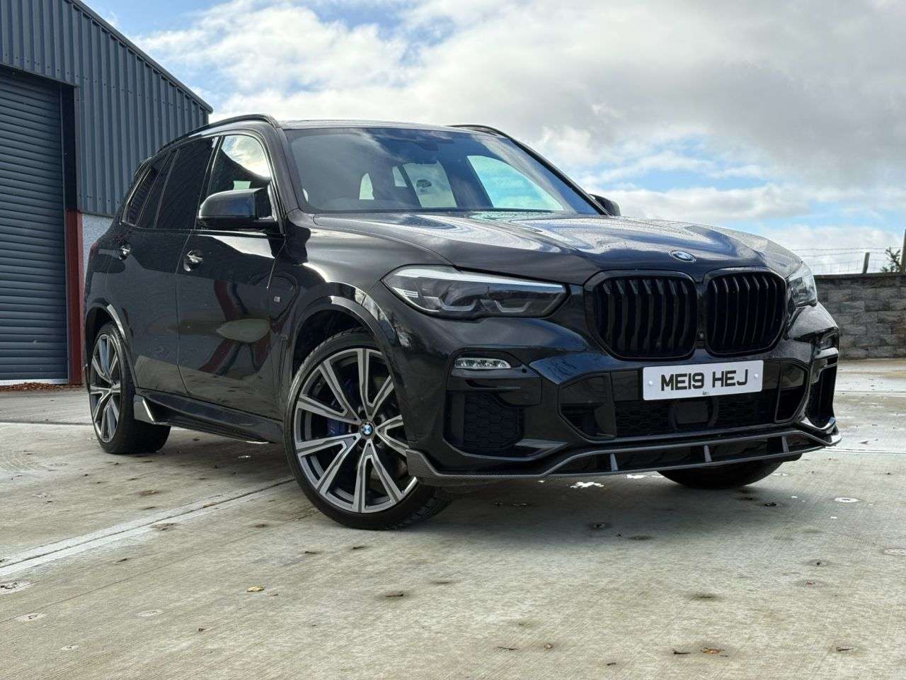 A 2019 BMW X5 3.0 30d M Sport SUV 5dr Diesel Auto xDrive Euro 6 (s/s) (265 ps) 22” A 2019 BMW X5 3.0 30d M Sport SUV 5dr Diesel Auto xDrive Euro 6 (s/s) (265 ps) 22”